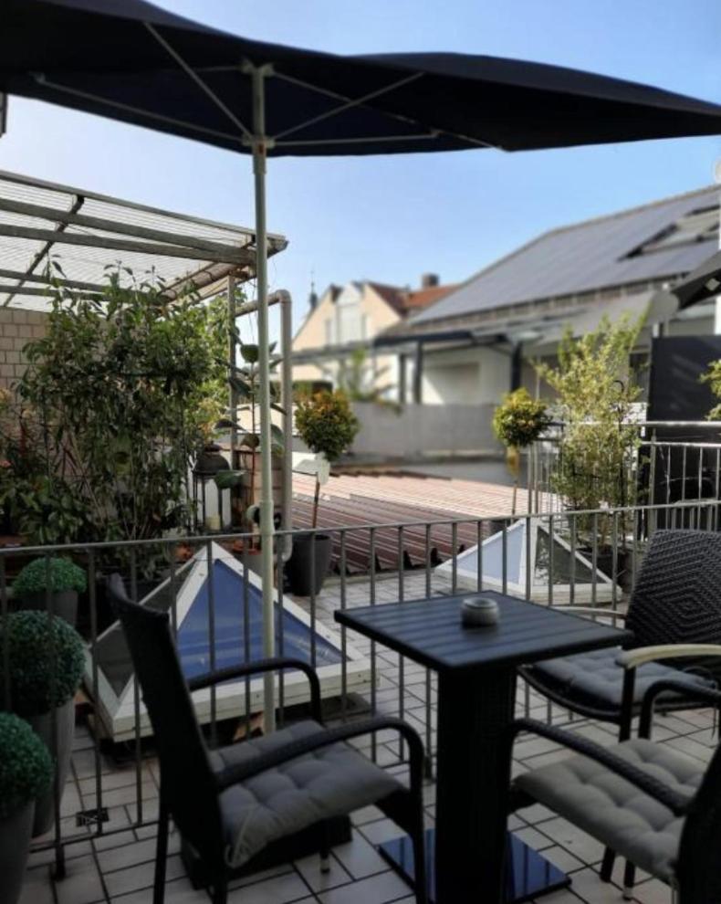 Stadthotel Am Adenauerplatz Marktheidenfeld Exteriör bild